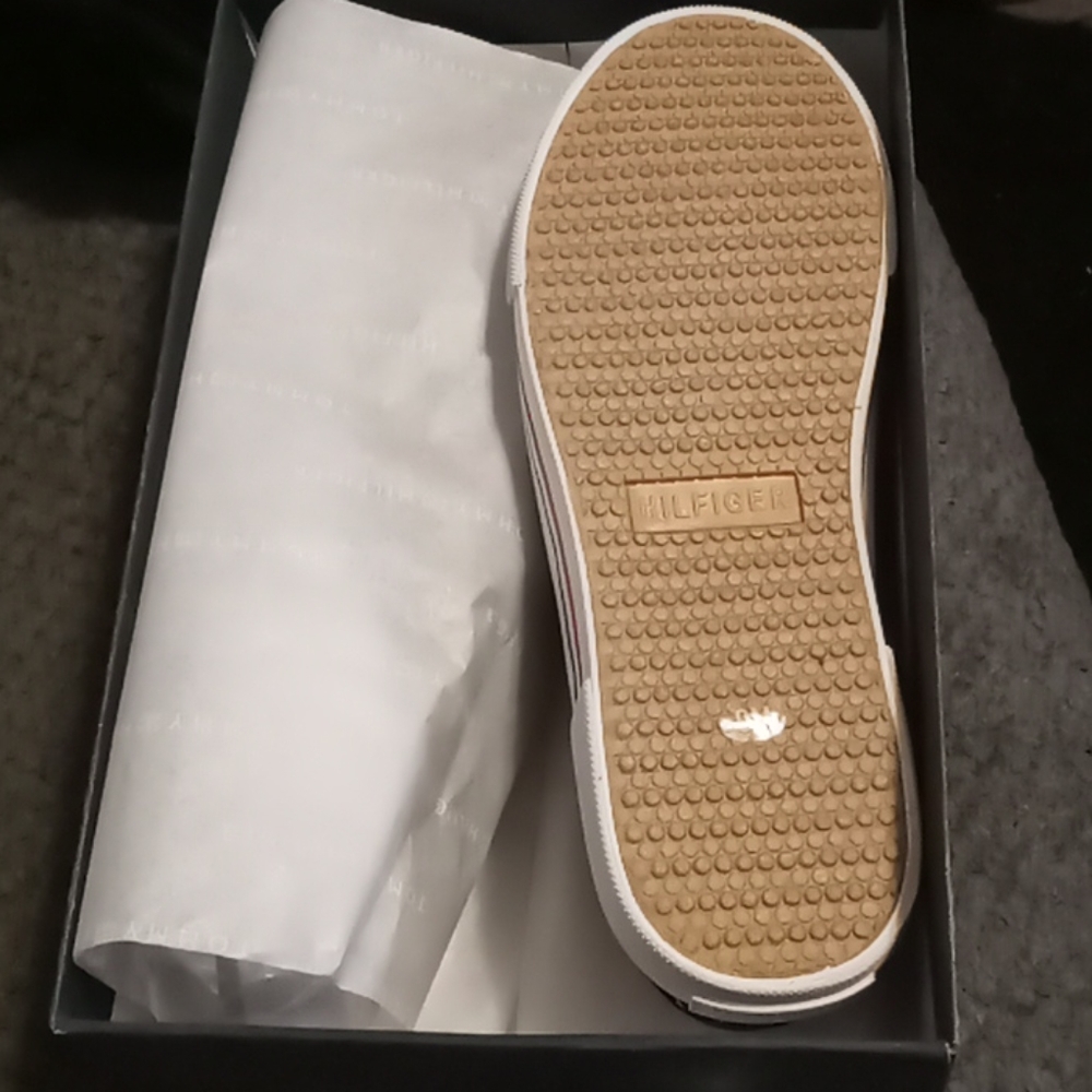 Shoes - Picture 3 of 5